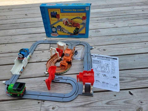 2001 Thomas the Train Big Loader Motorized Construction Set #6563 TOMY Cover