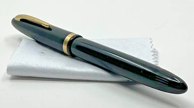 VINTAGE  SHEAFFER'S FOUNTAIN  PEN  14K GOLD FINE NIB  #5  BLACK & GOLD - Image 1 of 4
