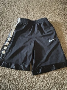 NEW Nike Boys LARGE Dri-Fit Elite Stripe Basketball Shorts, Black / White - Picture 1 of 11