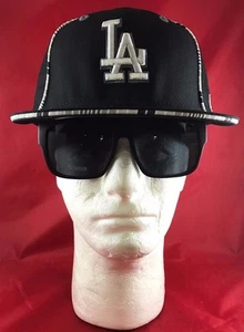 Nueva Era 59Fifty MLB LA Dodgers Fittd Blac con Blck mixto / Slver Stripe Flat Hat - Imagen 1 de 8