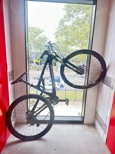 BICYCLE - Picture 1 of 17