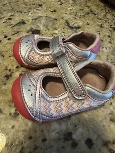 Zapatos de bebé niña Stride Rite plateados rosa talla 3,5 - Imagen 1 de 3