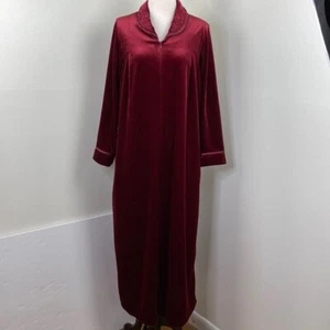 Vintage Cinema Exoile Maroon Velour 1/2 Zip Long Robe size M - Picture 1 of 12