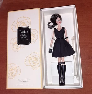 BARBIE silkstone Classic Black Dress 2016 NRFB da collezione no vintage - Imagen 1 de 7