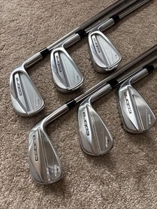 Cobra King MB/CB Combo Irons 5-PW Dynamic Gold 105 S300 Stiff - Picture 1 of 7