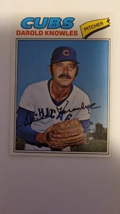 Topps Darold Knowles 1977 #169 casi nuevo - Imagen 1 de 1