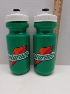 Pair of Vintage Gatorade Bottles in Very Good Condition, Specialized 8" - Picture 1 of 13