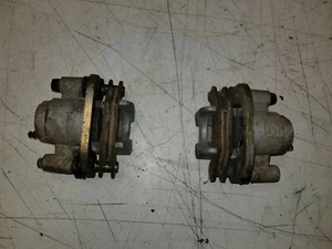 1988 Polaris Trail Boss 250 2wd Front Brake Calipers - Imagen 1 de 9