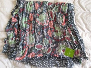 NWT Vera Bradley Soft Fringe Scarf HTF Nomadic Floral 25” x 70” $38 SRP - Picture 1 of 8