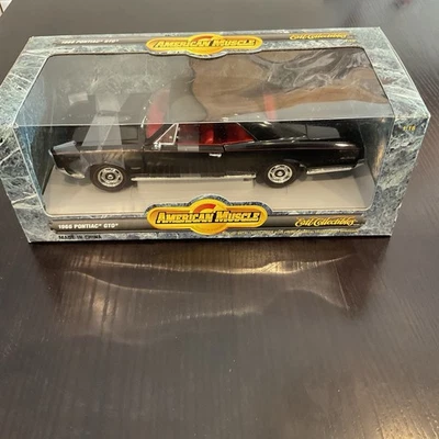 ERTL American Muscle 1966 Pontiac GTO Preto com Interior Vermelho Caixa Nunca Aberta - Imagem 1 de 4