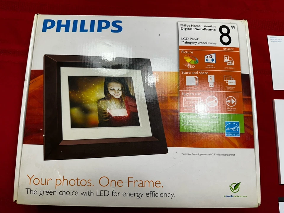 Philips DIGITAL REMOTE PHOTO FRAME 8” LED NICE - Image 1 of 4
