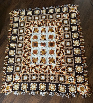 "Manta afgana vintage Granny Square otoño hecha a mano tiro de ganchillo 49 X 62""" Foto 1 de 4