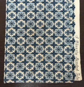 Waverly Bonded Stoff Copley Square blau geometrisches Muster 47" B x 42" L - Bild 1 von 3