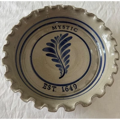 Plato de pastel de gres Mystic CT de colección borde azul con volantes, cerámica firmada 2002 Foto 1 de 4