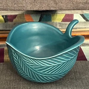 Jonathan Adler Leaf TEAL blue Large Stoneware Bowl Signed Pottery Art Fall SMALL - Picture 1 of 15