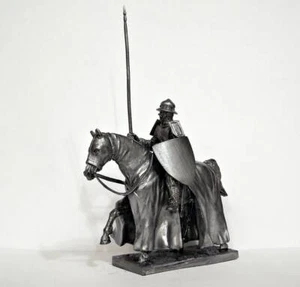 English Knight Tin Soldiers figurine UnPAINTED. 54mm 1/32 - Picture 1 of 1