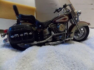 Franklin Mint Harley Davidson Heritage Softail Classic American Motorcycle 1/10 - Picture 1 of 9