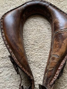 ANTIQUE LEATHER HORSE HARNESS COLLAR - Picture 1 of 9