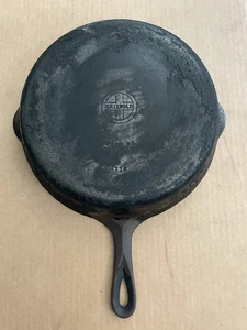 Vintage GRISWOLD #10 Cast Iron Skillet Erie Pa #716 farm fresh estate find - Picture 1 of 19