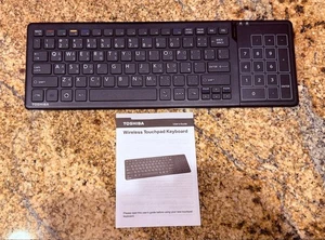 Toshiba Multi Language Wireless Touchpad Black Keyboard 062U50G - Picture 1 of 3