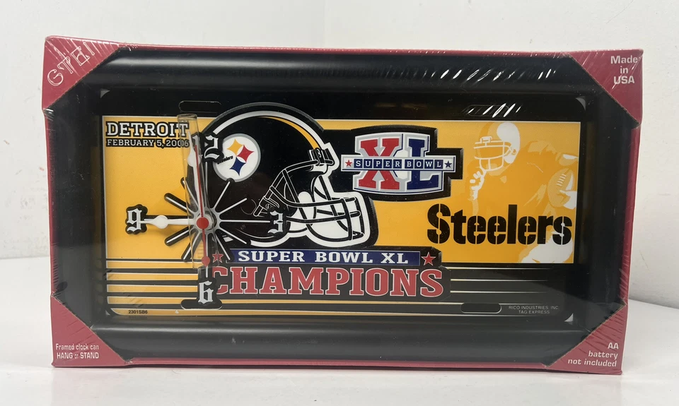 NCAA Nebraska Cornhuskers Quartz License Plate Clock Hangs or Stands Huskers