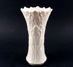 Lenox China WOODLAND COLLECTION 6" Sculptured Vase Made in USA - Picture 1 of 3