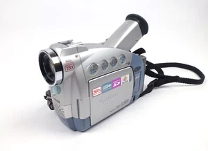 Canon ZR45 MC DV Camcorder for parts - Picture 1 of 11