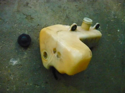 Suzuki GT380 Sebring 1974 tanque de aceite original y tapa 44611-33100 44651-05003 ¡RARO! Foto 1 de 4