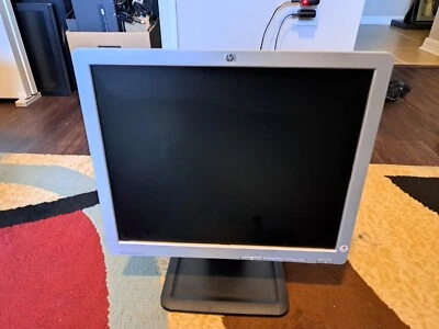 HP Compaq LE1711 17-inch LCD Monitor used. Excellent Condition  - Image 1 of 4