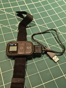 GoPro Smart WiFi Original Remote Control for GoPro Hero 5/6/7/8 ARMTE-001 - Picture 1 of 5