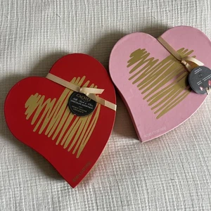 Cachet Belgien Schokolade leere Schachteln in Herzform  - Bild 1 von 4