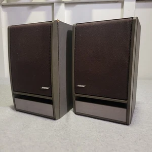 Pair of Bose Model 141 Bookshelf Speakers Surround Sound Home Stereo - Picture 1 of 4