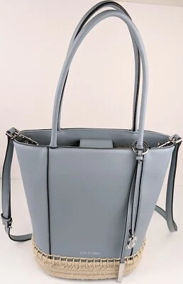 Bolsa balde Calvin Klein cinza azul com alça transversal couro vegano/faux  - Imagem 1 de 4