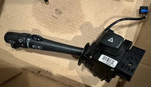 Interruptor de control de intermitente y limpiaparabrisas Cadillac Escalade 2007-2014 OEM 26128583 - Imagen 1 de 1