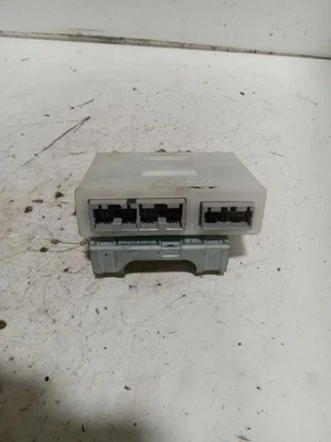 Panel de patada izquierda de transmisión ECM chasis compatible con 01-02 INFINITI QX4 699687 Foto 1 de 4