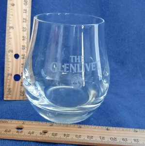 The Glenlivet Scotch Whisky Glas Snifter Tulpe Birne Sammlerstück Logo weiß - Bild 1 von 4
