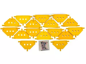 Knex Rare Yellow Triangle Medium Panels Base Plates Standard K'nex Parts - Picture 1 of 3