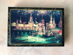 Beautiful Vintage Russian Black Lacquer Trinket / Treasure Box - Picture 1 of 22