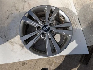 Wheel 16x6-1/2 Alloy Sedan Fits 17-18 ELANTRA 783917 - Picture 1 of 8