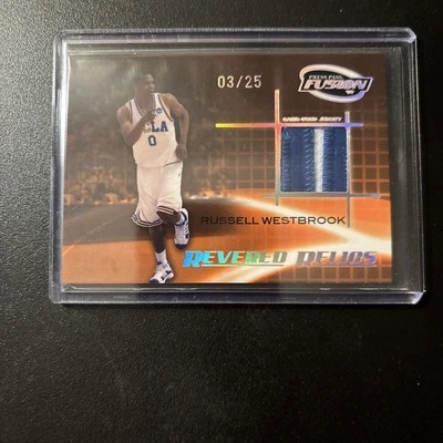 2009 Press Pass Fusion Russell Westbrook Rookie RC #32, UCLA GAME USED PATCH /25 - Image 1 of 2