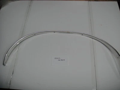 Mercury Marquis Monterey Colony 1973 74 borde de labio de rueda de estacionamiento cromo aluminio LH F Foto 1 de 3