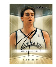PAU GASOL 2004-05 SKYBOX AUTOGRAPHICS GOLD FASCIMILE AUTO PARALLEL #51 /150 $25