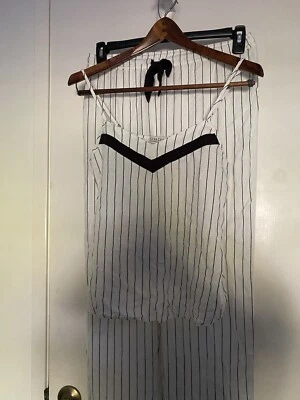 Ropa de salón a rayas blancas y negras PJ Salvage Foto 1 de 4