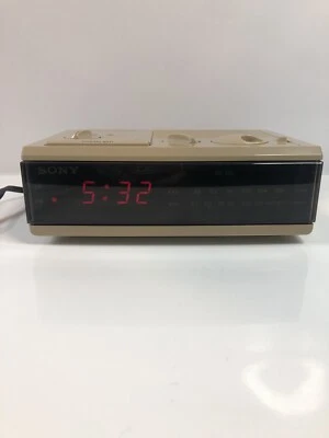 Vintage Sony Dream Machine FM/AM Alarm Clock Radio 1980s ICF-C3W Faux Wood Trim - Image 1 of 4