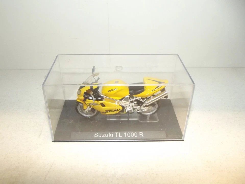 SUZUKI TL 1000 R-MODELLINO MOTO 1/24 DEAGOSTINI CON TECA--B9 - Immagine 1 di 1