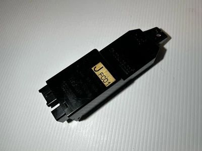 Módulo intermitente/limpiador de señal MAZDA RX7 FC 1986-1988 Foto 1 de 4