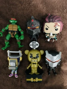 Konvolut Funko Pop! Vinyl Fortnite Demon Slayer Plus TMNT Spielzeug - Bild 1 von 4