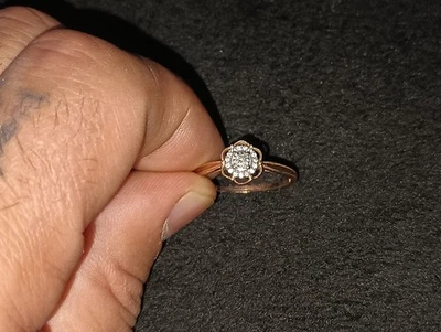 10k Gold Engagement Ring With Real Diamonds Size 8 - Image 1 of 4