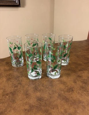 Libbey Holly and Berries Christmas Tall Drinking Cocktail Glasses Tumbler Lot 6 - Image 1 of 4