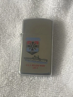 Isqueiro fino USS BELLEAU WOOD LHA-3 Devil Dog navio anfíbio 1991 em estado perfeito - Imagem 1 de 4